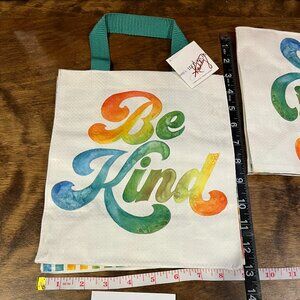 5/$20 Be Kind reuseable tote bag New bin ay